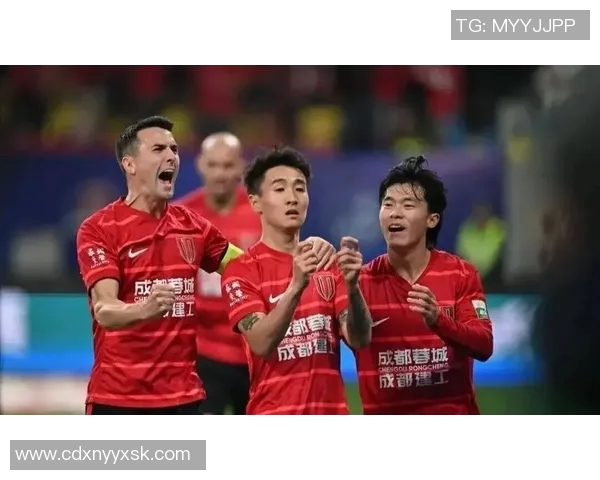 成都足球队的蜕变之旅:从地方球队到世界舞台的崛起与挑战 成都足球队的蜕变之旅:从地方球队到世界舞台的崛起与挑战