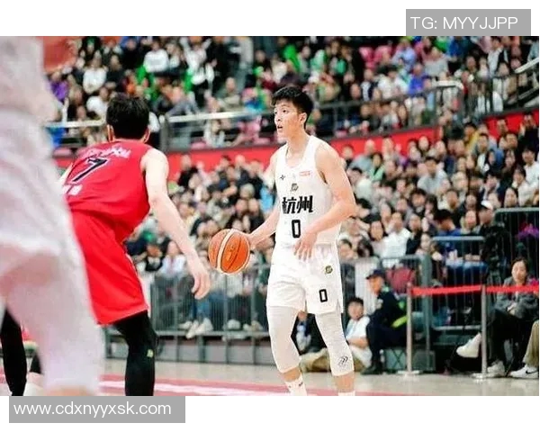 杭州排球队以60分领跑联赛积分榜展现强劲实力和夺冠希望 杭州排球队以60分领跑联赛积分榜展现强劲实力和夺冠希望